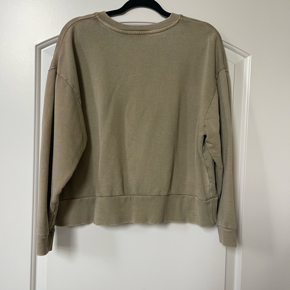 Zara Women's Tan Henley Sweatshirt - Picture 4 of 4
